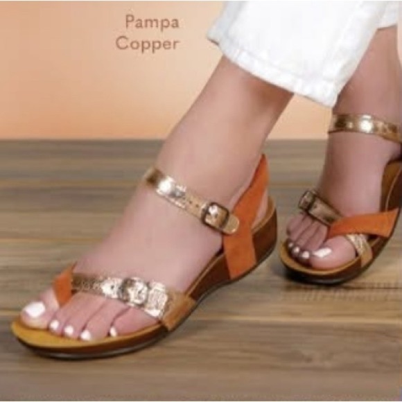 SAS⚡️copper color and Tan Sandals with Adjustable Straps - Picture 1 of 6